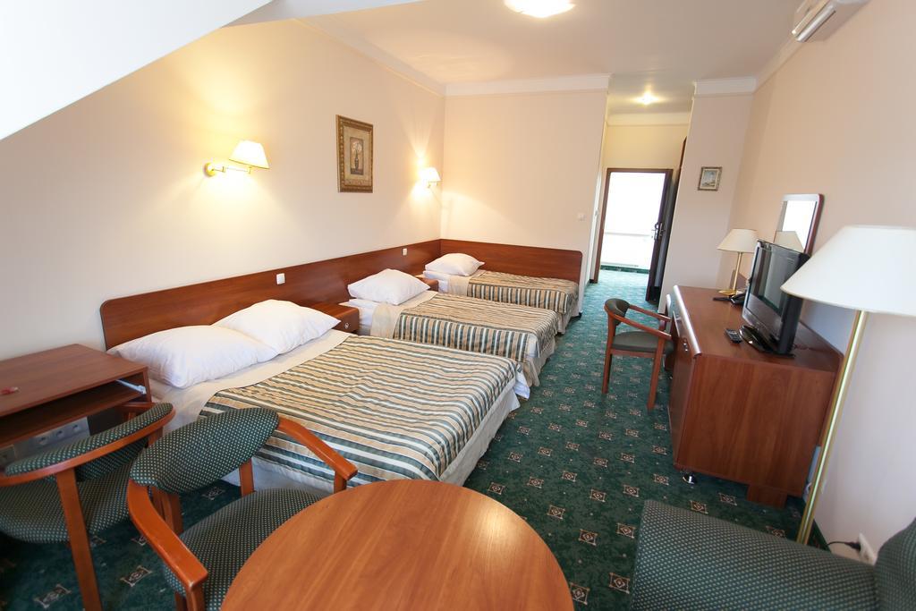 Hotel Twins II Warschau Kamer foto