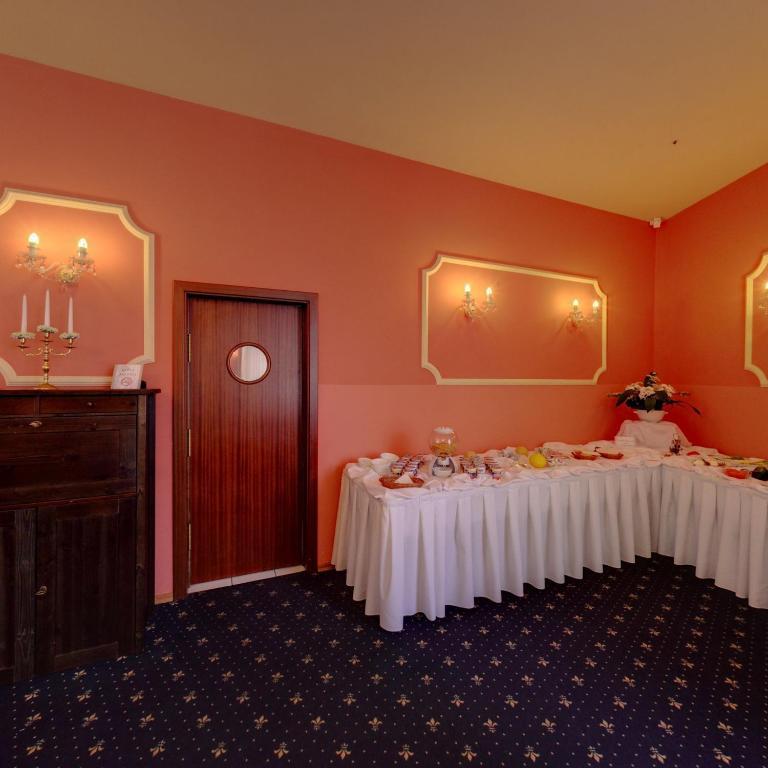 Hotel Twins II Warschau Buitenkant foto